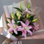 3 махровые розовые лилии фото 3